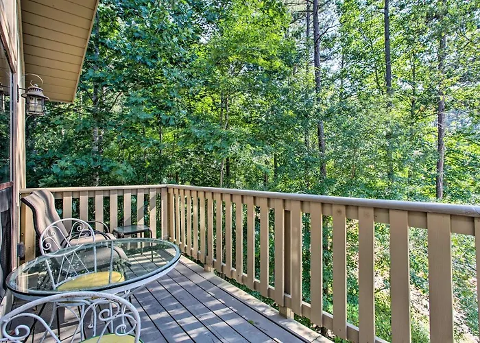 Keowee Keys Home W/ Mountains View & Lake Access!