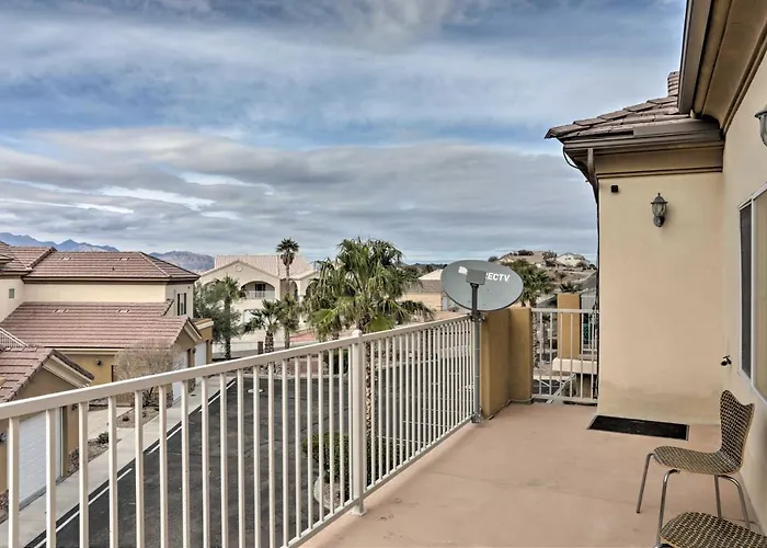 Desert Condo W/ Pool ~ 3 Miles To Colorado River!