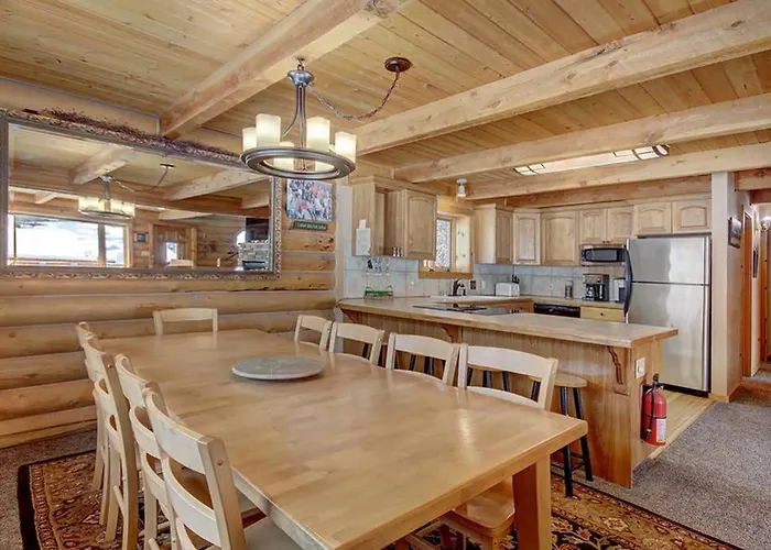 Alpine Ski Lodge: Amazing View And Private Hot Tub