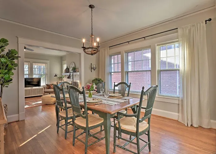 Vintage Chic Cottage < 1 Mile To Unc Greensboro!