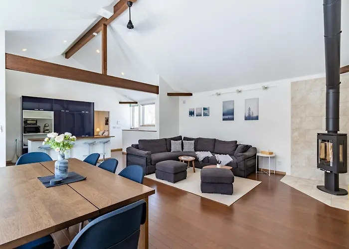 Iguru Ski Chalet With Sauna Close To Rusutsu Ski Resort