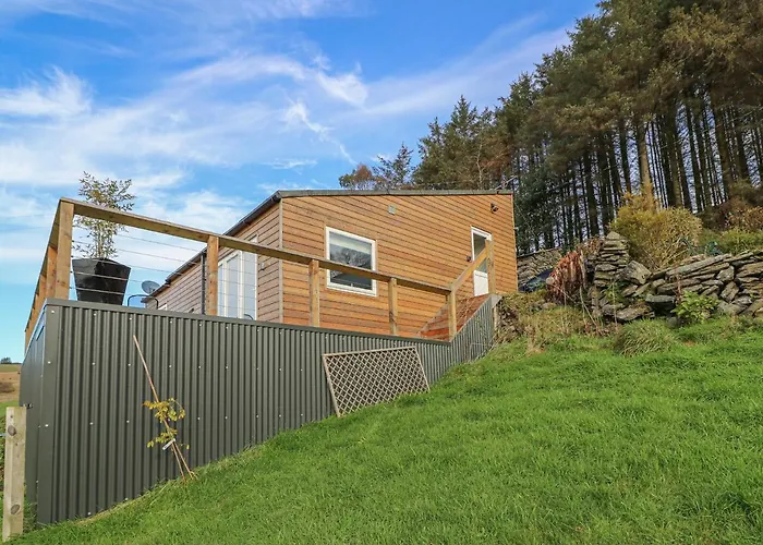 Haka Lodge