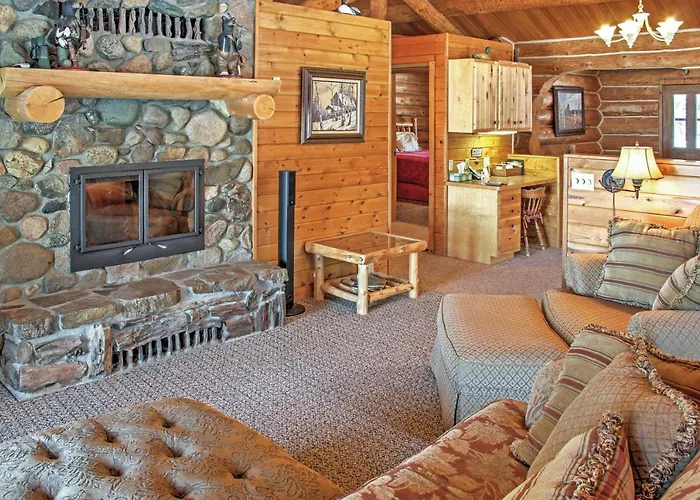 Wonderful Home On Sand Lake W/ Expansive Porch!