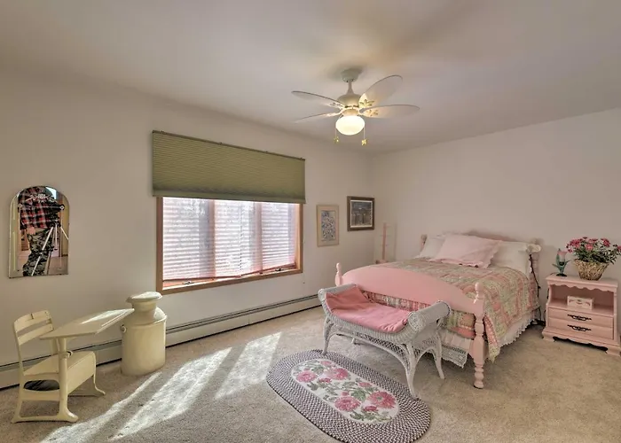 Spacious Angel Fire Cabin < 4 Miles To Resort!