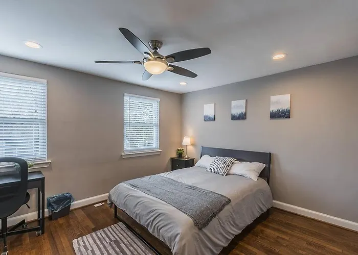 Beautiful 3Br 2Ba House Cozy Backyard Cozysuites