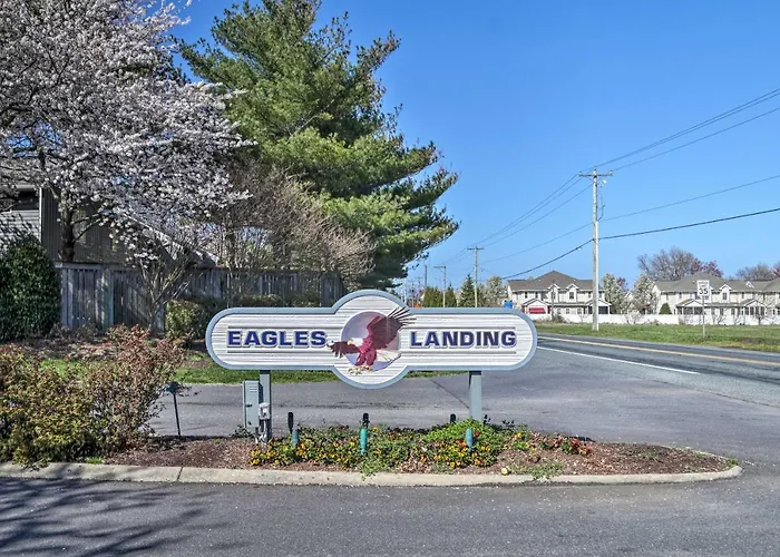 Close To Rehoboth & Dewey W/ Access To 3 Pools!